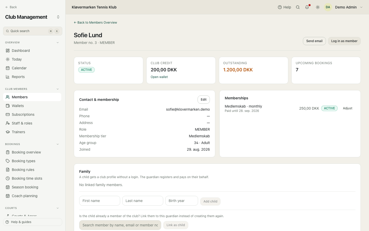 A member card with balance, memberships and bookings.